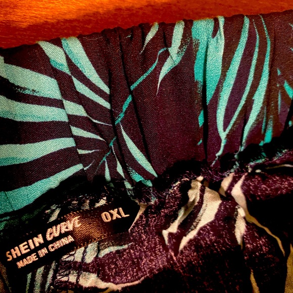 Palm shorts - Picture 2 of 2